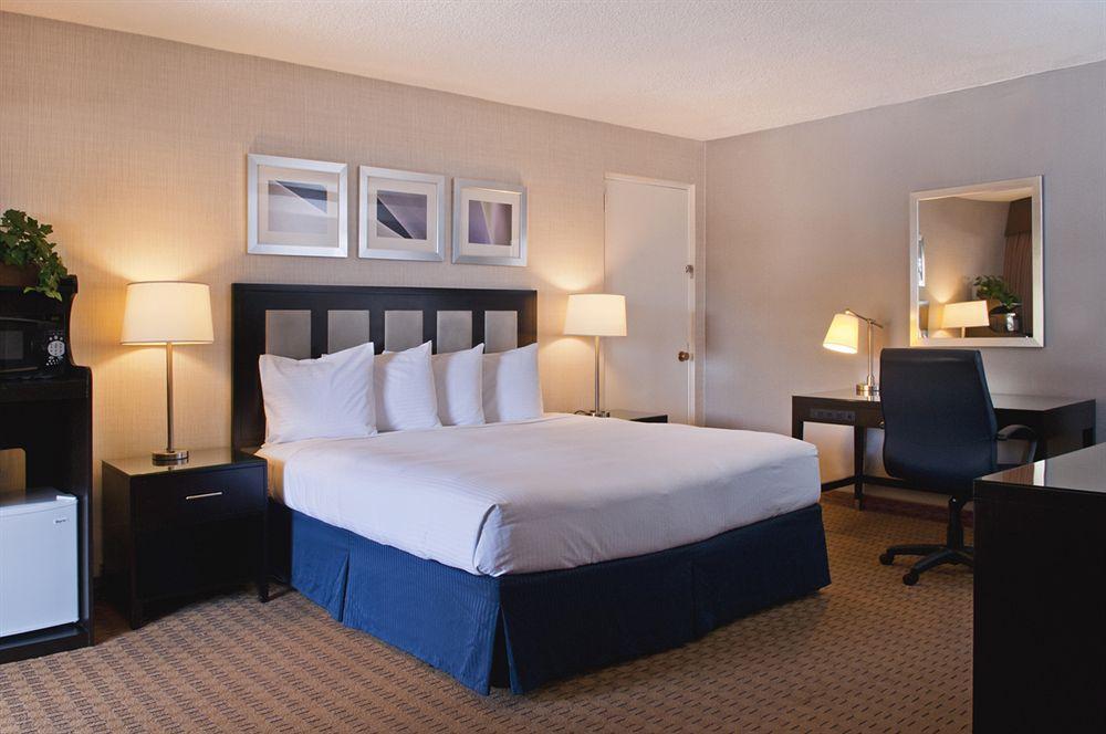 Wyndham Albuquerque Hotel & Conference Center Bilik gambar